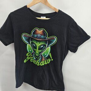 Yeehaw Alien Fitted Short Sleeved 100% Cotton T-Shirt Size Large